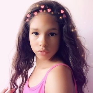 Meet your Posher, Alaya